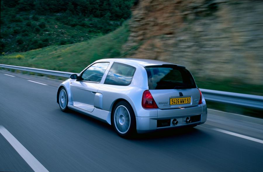  Renault Clio V6 Sport 1999 года  (фото 34 из 40)